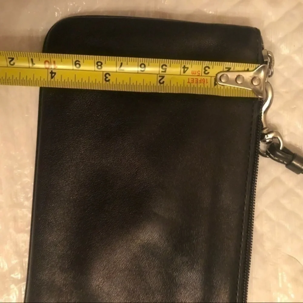 Coach vintage black leather turnlock wristlet clutch bag y2k